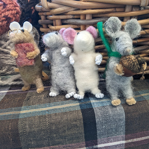 Needle Felted Mice | Feltmaking