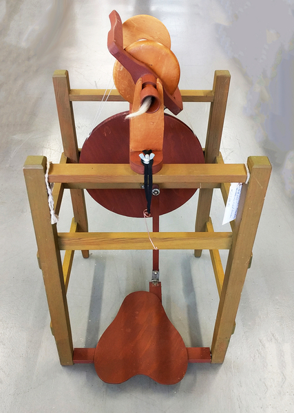 Used Chair Wheel with Heart Treadle | Used Spinning Wheels