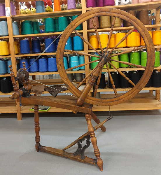 Used Canadian Tilty - Traditional Style | Used Spinning Wheels